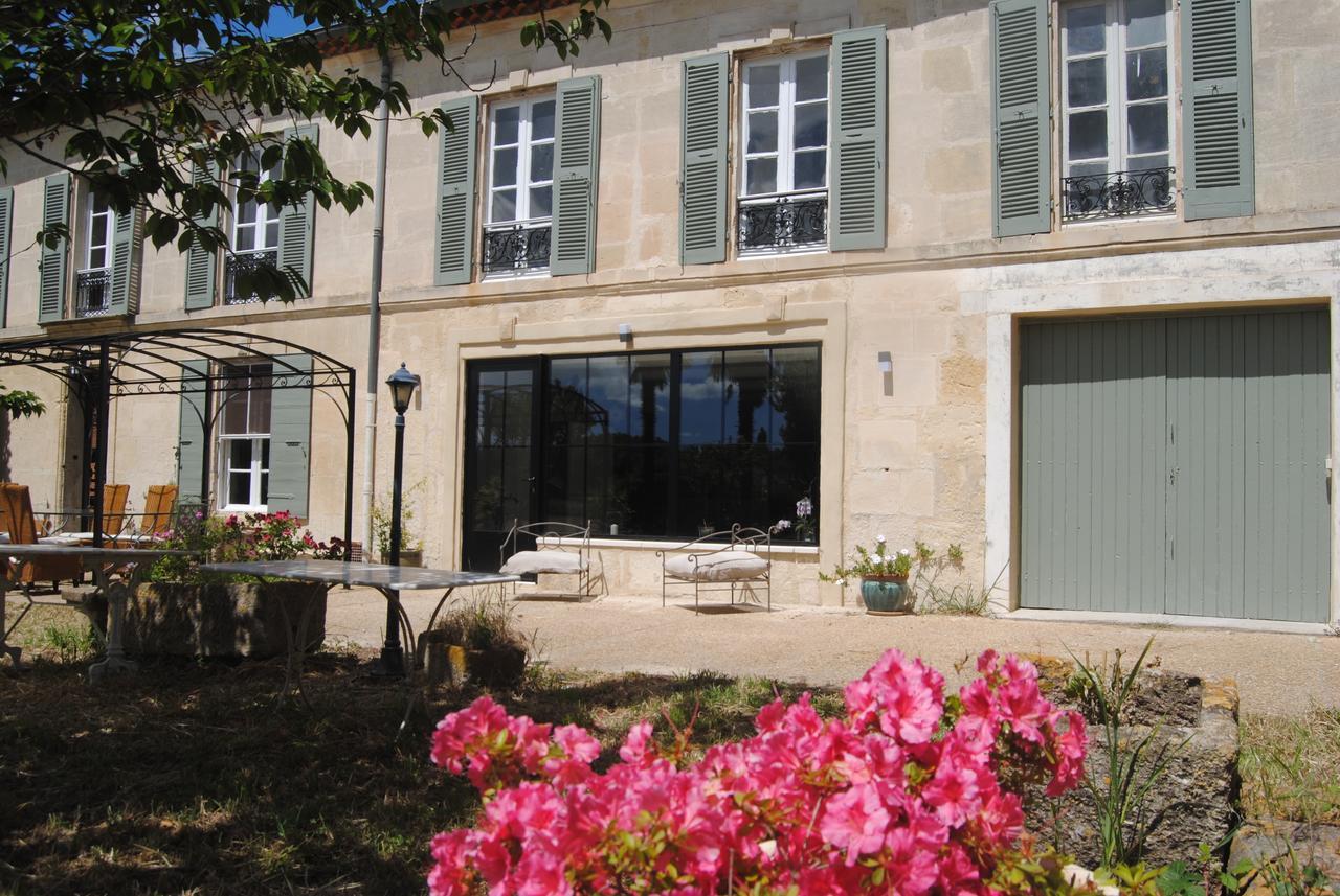 Le Mas Marguerite Arles Esterno foto